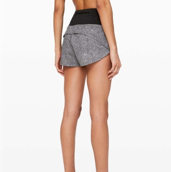 Lululemon Speed Up Short High-Rise *2.5"Heather Lux Multi Black, size 6 - Picture 2 of 6